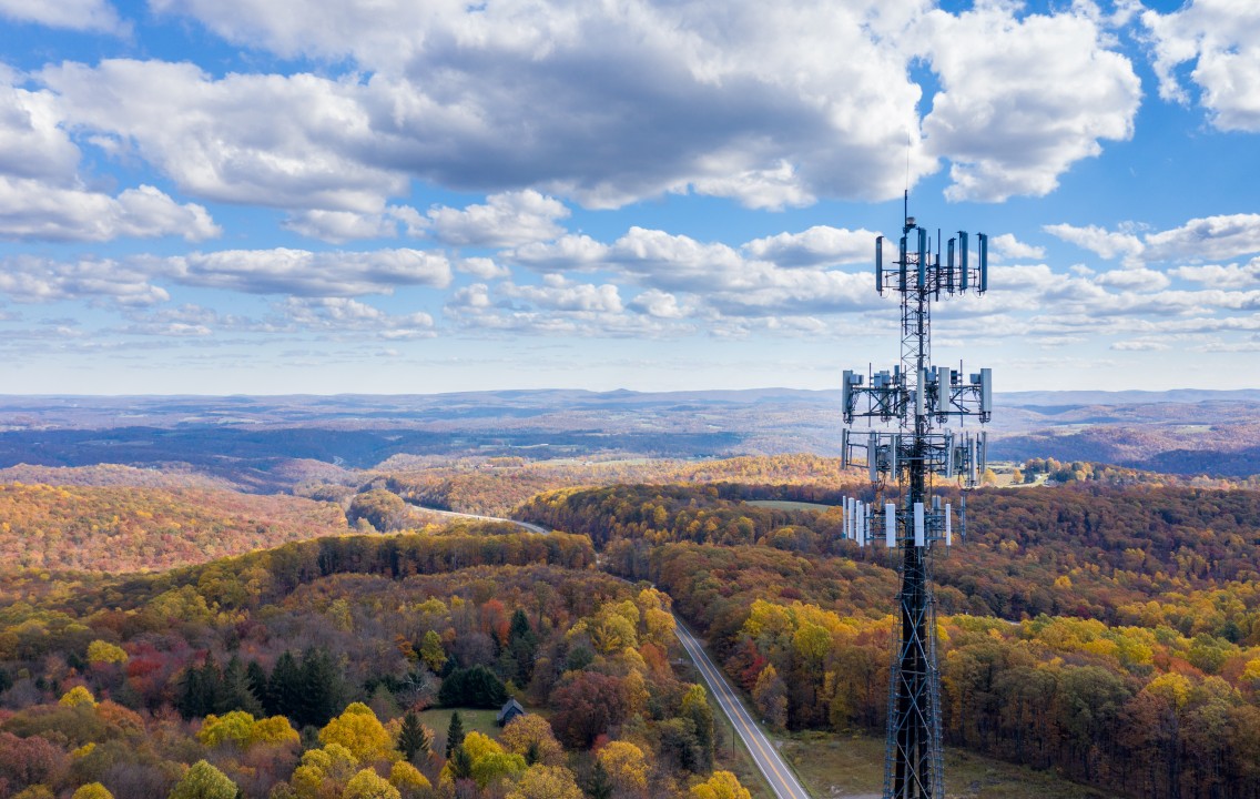 Unveiling the Future of Wireless Communication: Beamforming and Massive MIMO